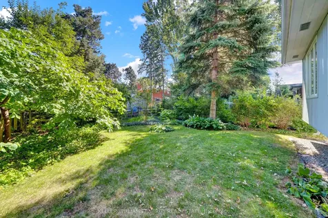 15 Southwood Crescent Belleville ON K8N 1X4