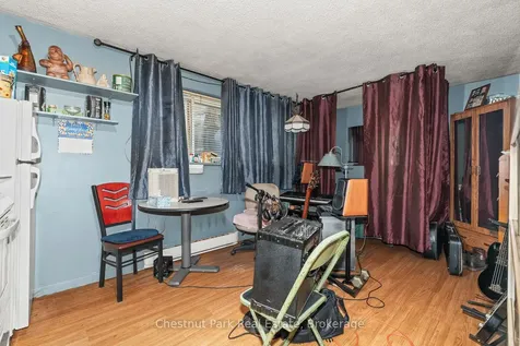 84 Hiram Street Bracebridge ON P1L 1S6