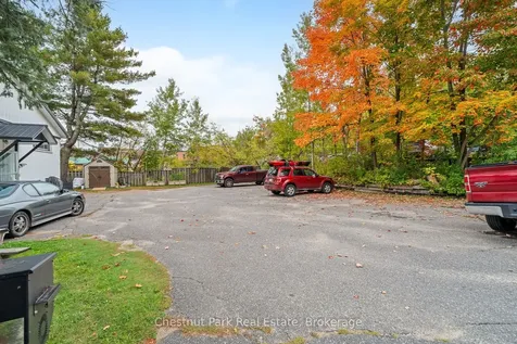 84 Hiram Street Bracebridge ON P1L 1S6