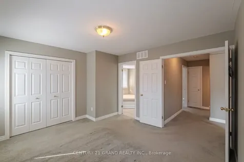 26 Macdonald Crescent Brantford ON N3R 8B2