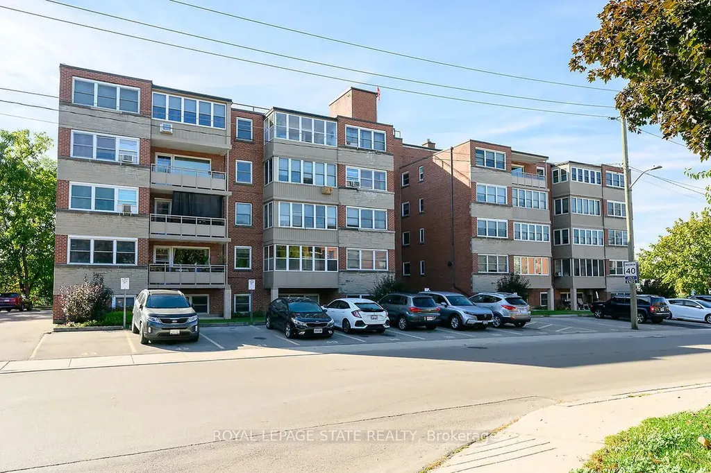9 Grant Boulevard Hamilton ON L9H 4L5