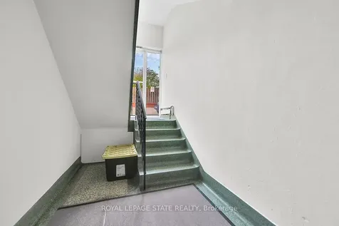 9 Grant Boulevard Hamilton ON L9H 4L5