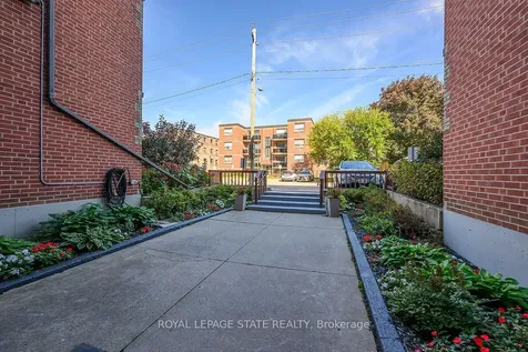 9 Grant Boulevard Hamilton ON L9H 4L5
