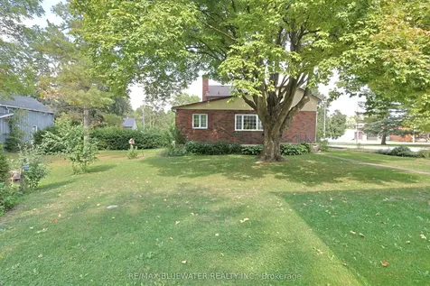 197 Broad Street North Middlesex ON N0M 2K0