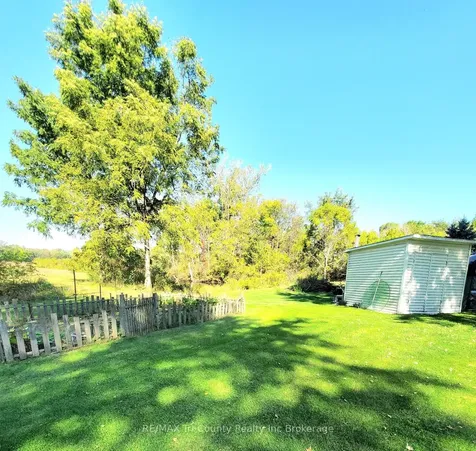 5 Rosemarie Boulevard Norfolk ON N4B 2W4