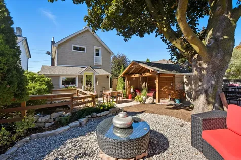 28 Mount Pleasant Street Brantford ON N3T 1S6