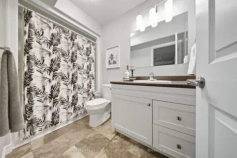 6 Mavis Way Belleville ON K8P 0G2