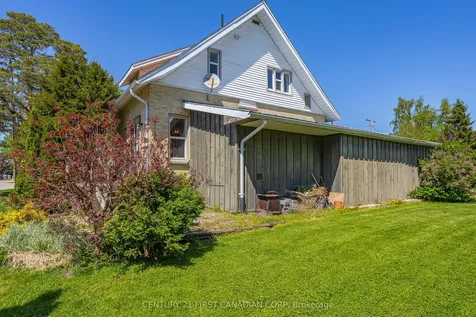 3199 Mount Carmel Drive North Middlesex ON N0M 1N0