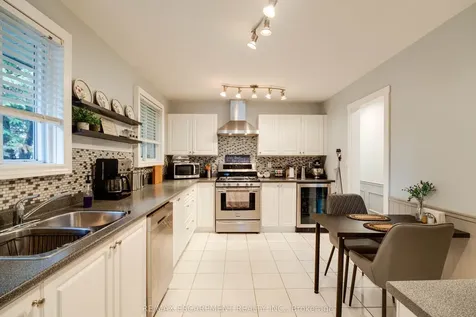 4 Adelaide Avenue Brantford ON N3S 7H3