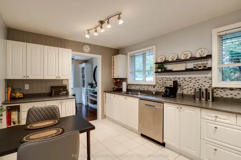 4 Adelaide Avenue Brantford ON N3S 7H3