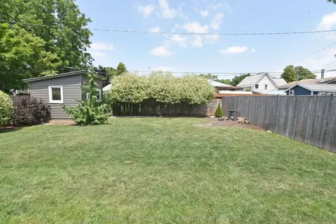 269 Sydenham Street E Aylmer ON N5H 1M3