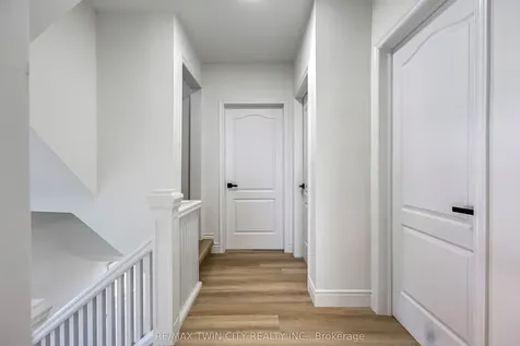 15 Hawarden Avenue Brantford ON N3T 4H2