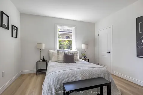 15 Hawarden Avenue Brantford ON N3T 4H2