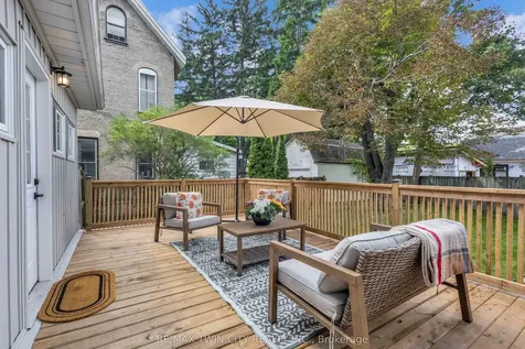 15 Hawarden Avenue Brantford ON N3T 4H2