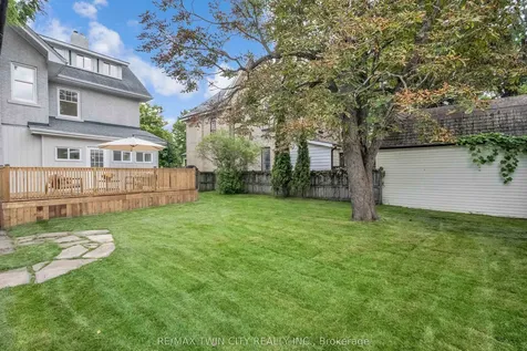 15 Hawarden Avenue Brantford ON N3T 4H2