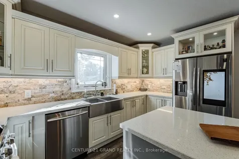 233 Oakland Road Brant ON N0E 1R0