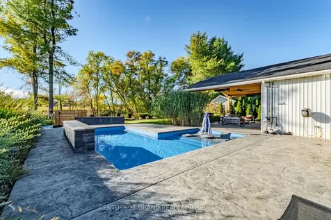 233 Oakland Road Brant ON N0E 1R0