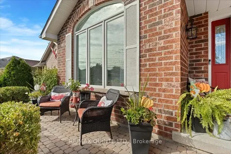 42 Spruce Gardens Belleville ON K8N 5Y6