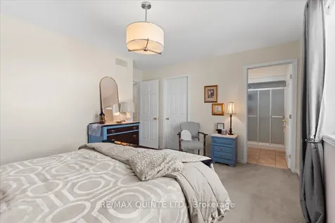 42 Spruce Gardens Belleville ON K8N 5Y6