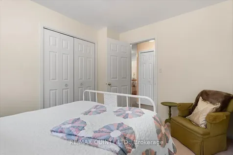 42 Spruce Gardens Belleville ON K8N 5Y6