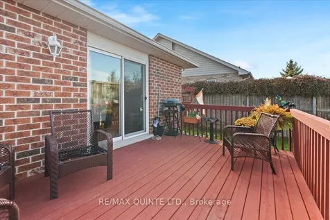 42 Spruce Gardens Belleville ON K8N 5Y6