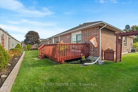 42 Spruce Gardens Belleville ON K8N 5Y6