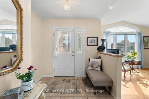 42 Spruce Gardens Belleville ON K8N 5Y6