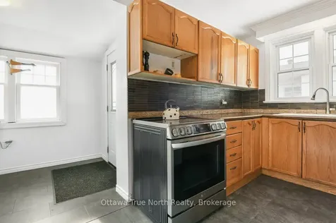 61 Daniel Street N Arnprior ON K7S 2K6