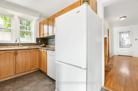 61 Daniel Street N Arnprior ON K7S 2K6