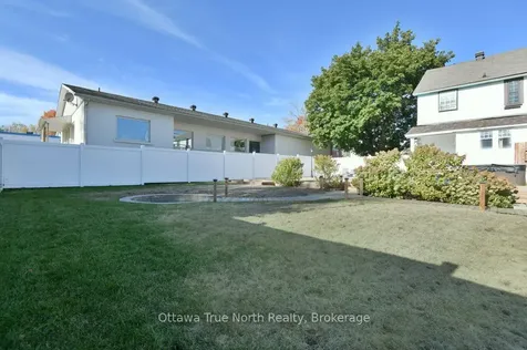 61 Daniel Street N Arnprior ON K7S 2K6