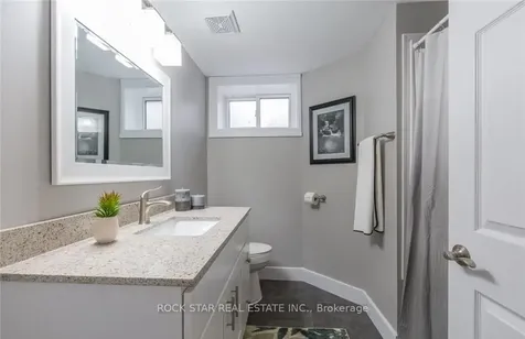 14 Dunsdon Street Brantford ON N3R 3J3