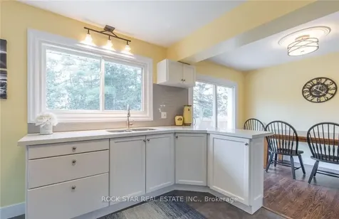 14 Dunsdon Street Brantford ON N3R 3J3