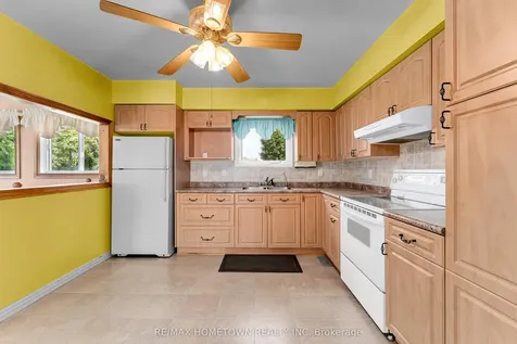 28 Wiltse Street E Athens ON K0E 1B0