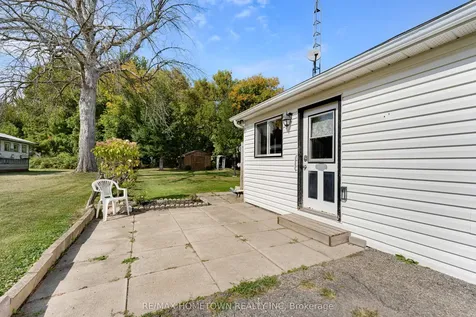 28 Wiltse Street E Athens ON K0E 1B0