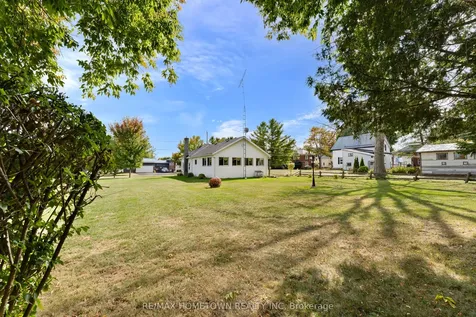 28 Wiltse Street E Athens ON K0E 1B0