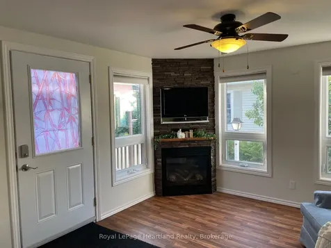 9 Algonquin Lane Ashfield-colborne-wawanosh ON N7A 3Y2