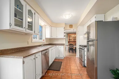 221 Macdougall Street Russell ON K4R 1A5