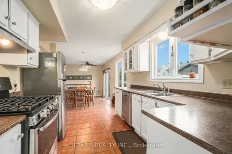 221 Macdougall Street Russell ON K4R 1A5