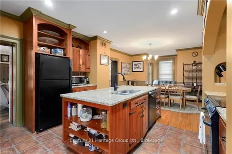 7387 County Road 9 N/a Greater Napanee ON K7R 3K8