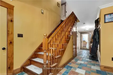 7387 County Road 9 N/a Greater Napanee ON K7R 3K8