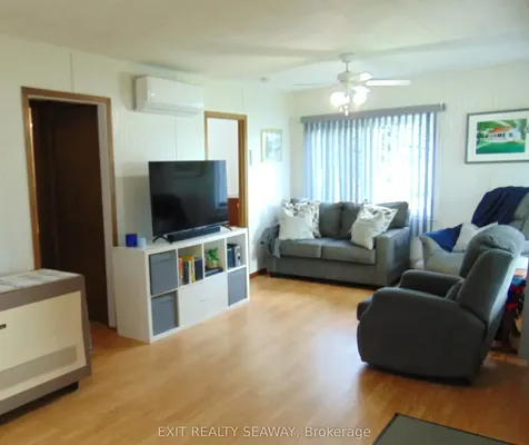 6242 Maple Avenue South Glengarry ON K0C 1N0