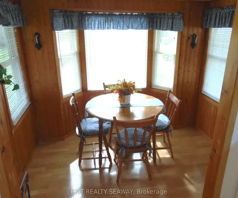 6242 Maple Avenue South Glengarry ON K0C 1N0