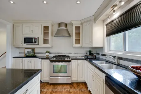 30 Taylor Road Bracebridge ON P1L 1J6