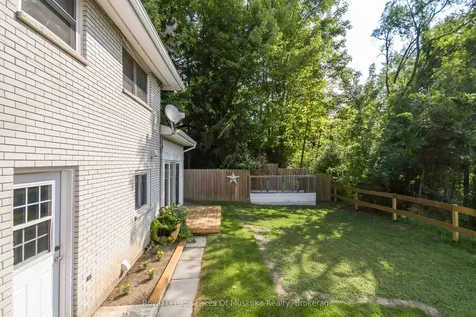 30 Taylor Road Bracebridge ON P1L 1J6