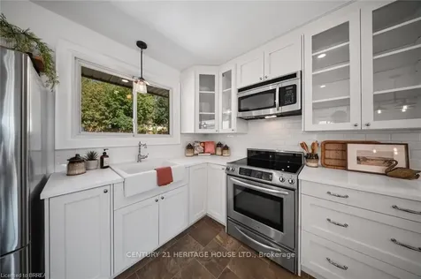 Street Brant ON N0E 1N0