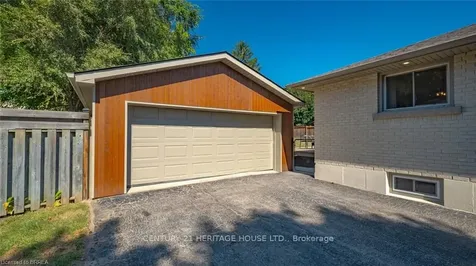 Street Brant ON N0E 1N0