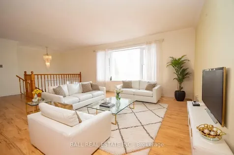 1684 Sherbrooke Street Peterborough ON K9J 6X4
