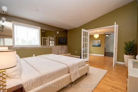 1684 Sherbrooke Street Peterborough ON K9J 6X4