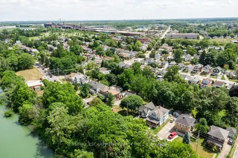 128 River Road Welland ON L3B 2R9