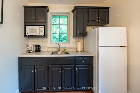 86647 Amberley Beach Road Ashfield-colborne-wawanosh ON N7A 3Y4